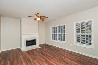 42 Brookvalley Ct W in Dallas, GA - Building Photo - Building Photo