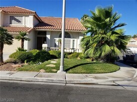 2817 Via Avanti St in Henderson, NV - Building Photo