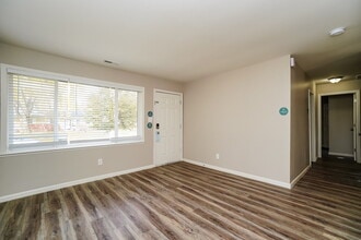 1670 Dundee Pl in Columbus, OH - Building Photo - Building Photo