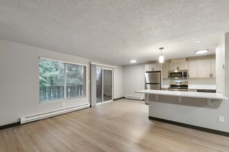 Bayswater Apartments in Tacoma, WA - Foto de edificio - Building Photo