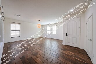 10428 E Nopal Ave in Mesa, AZ - Building Photo - Building Photo