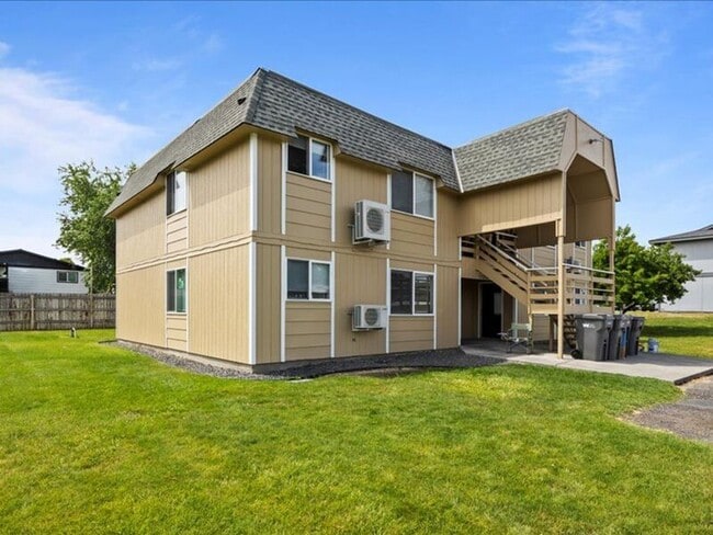 property at 1501 W 14th Ave
