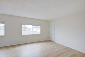 1620 W 209th St in Torrance, CA - Building Photo - Building Photo