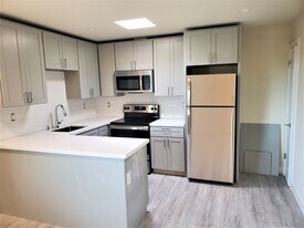 NEWLY REMODELED Apartment in Brisbane in Brisbane, CA - Building Photo