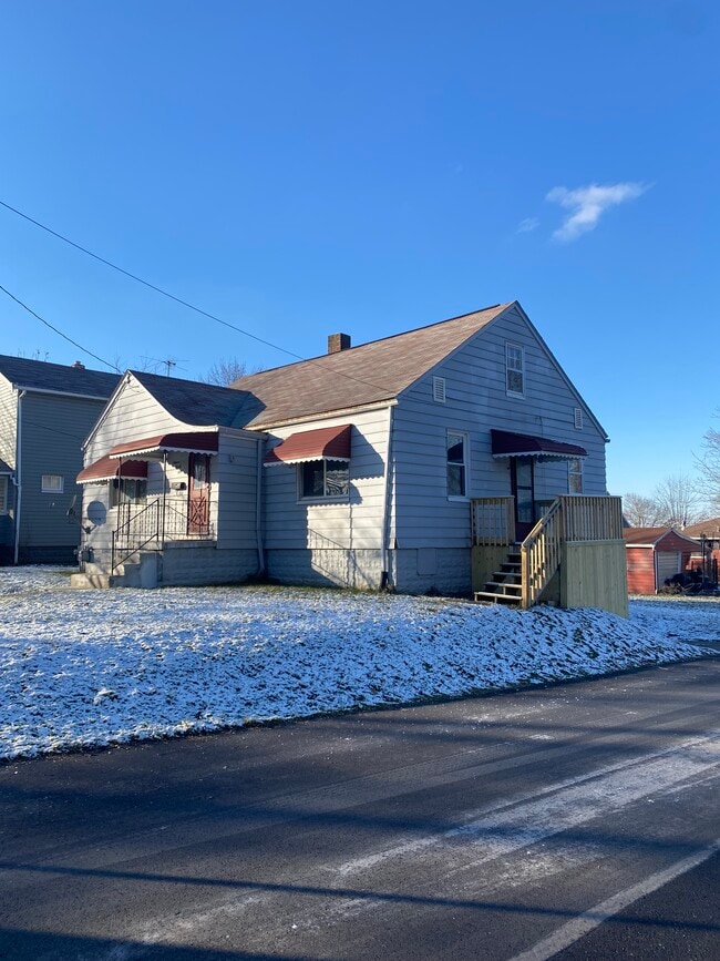 1195 French St Rentals in Sharon, PA