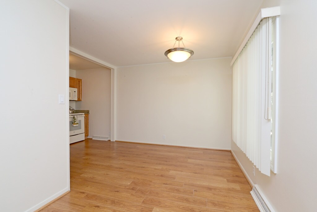 Taunton Gardens Apartments in Taunton, MA