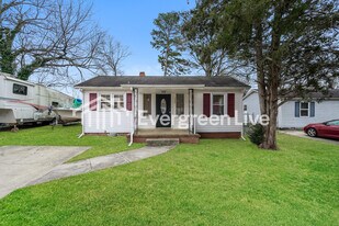 222 Charles Ave in High Point, NC - Building Photo