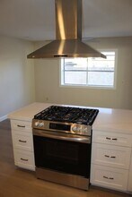 3570 Trieste Dr in Carlsbad, CA - Building Photo - Building Photo