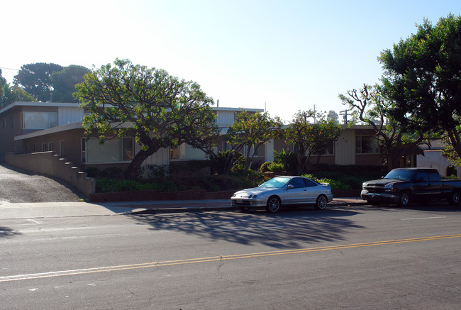 918 Main St in El Segundo, CA - Foto de edificio - Building Photo