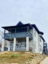 129 Brooklyn Ave in Kansas City, MO - Building Photo