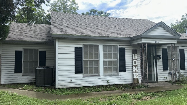 property at 1900 N 18th St