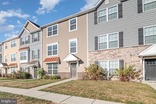 property at 4440 Wild Orchid Ln