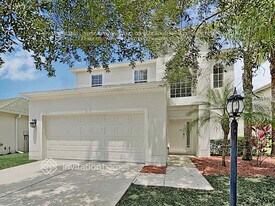 14309 Gnatcatcher Terrace in Lakewood Ranch, FL - Building Photo