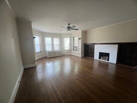 6354 N Paulina St, Unit 1 in Chicago, IL - Building Photo
