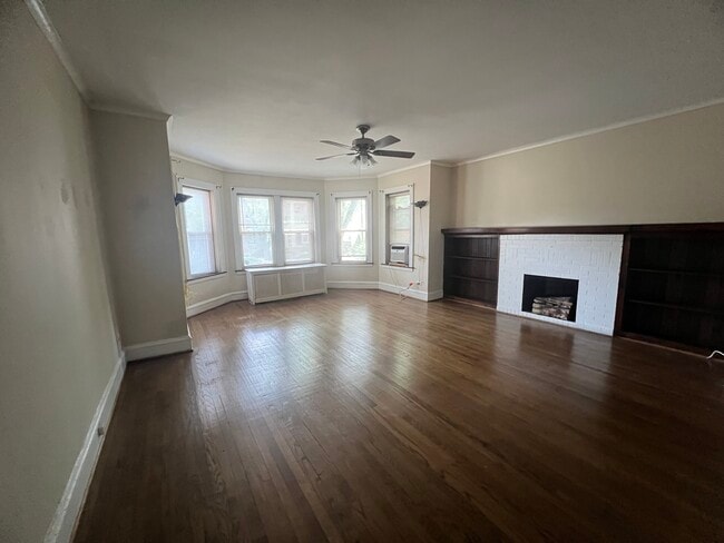6354 N Paulina St, Unit 1