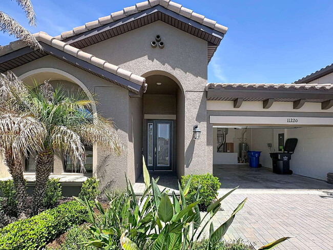 11220 Fish Eagle Dr in Riverview, FL - Building Photo - Building Photo