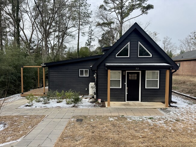 property at 313 N Moore St