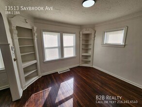 13513 Saybrook Ave in Garfield Heights, OH - Building Photo - Building Photo