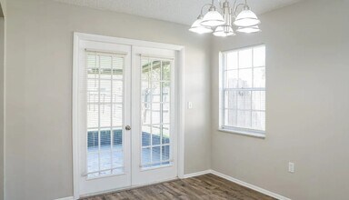 4635 Squire Hollow Dr in Lakeland, FL - Foto de edificio - Building Photo