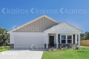 832 Whispering Creek Ave in Freeport, FL - Building Photo