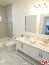 1136 Queen Anne Pl in Los Angeles, CA - Building Photo - Building Photo