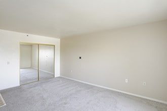 SOUTHERN HIGHLANDS in National City, CA - Foto de edificio - Interior Photo