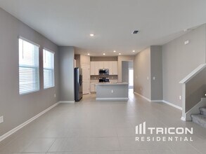 743 Honeyrock St in Debary, FL - Building Photo - Building Photo