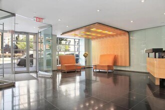 53 Boerum Pl in Brooklyn, NY - Building Photo - Building Photo
