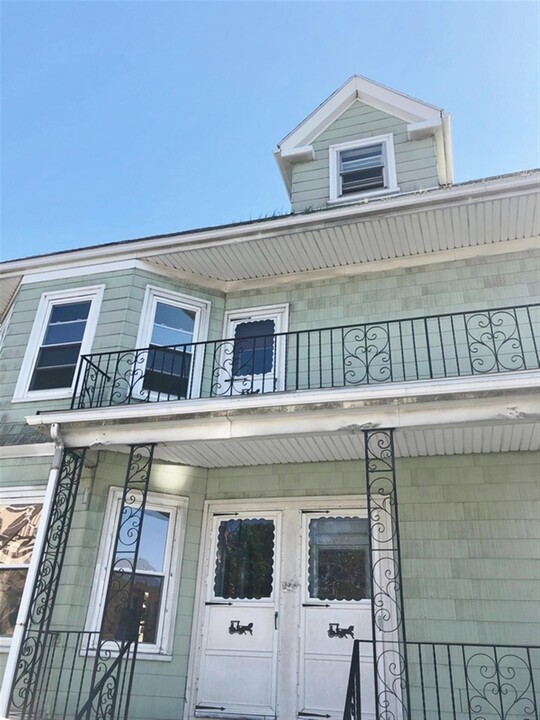 454 Broadway in Somerville, MA - Building Photo