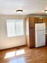 145 SE 218th Ave in Gresham, OR - Building Photo - Building Photo