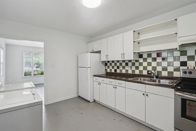1708 Chicon St in Austin, TX - Foto de edificio - Building Photo
