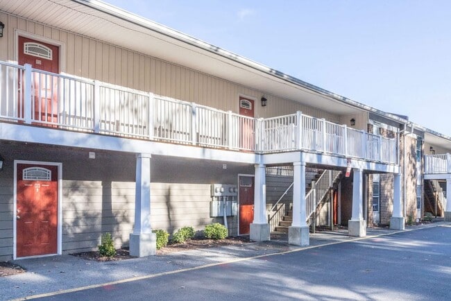 Meadow Creek Apartments