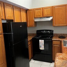 601 Lyons Rd in Coconut Creek, FL - Building Photo - Building Photo