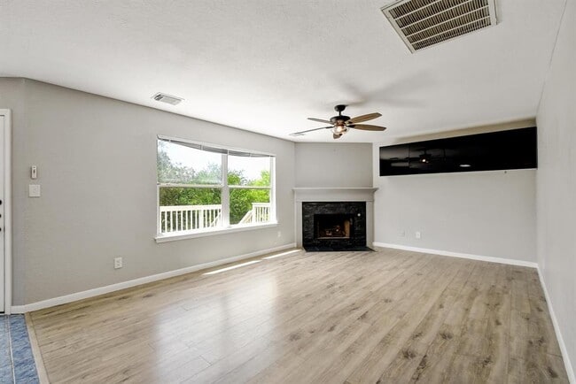 property at 4314 Knollbluff