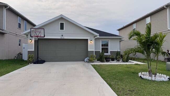 property at 5635 NW Pine Trail Cir