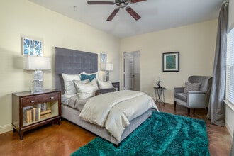 Northpoint At 68 in High Point, NC - Building Photo - Interior Photo