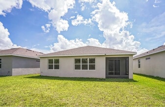 2132 Live Oak Lake Rd in St. Cloud, FL - Building Photo - Building Photo
