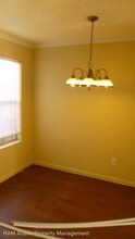 8704 Schick Rd in Austin, TX - Building Photo - Building Photo