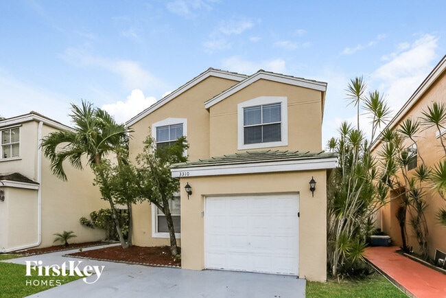 3310 Indian Key Blvd in Margate, FL - Building Photo - Building Photo