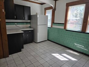 51 Dearborn St in Medford, MA - Building Photo - Building Photo