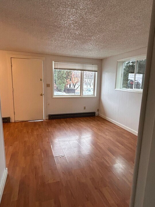 613-615 Taylor Ave in Moscow, ID - Building Photo