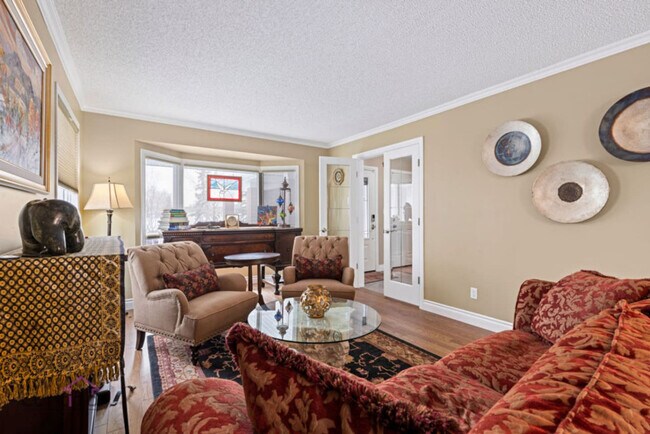 17608-17693 93 Ave NW in Edmonton, AB - Building Photo - Building Photo