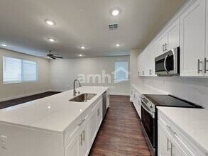 261 Yasmin Daylily Pl in Henderson, NV - Building Photo - Building Photo