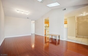 157 Potomac Dr in Bernards, NJ - Building Photo - Building Photo