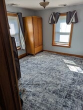 223 Tuttle Rd, Unit 2nd fl in Middletown, CT - Building Photo - Building Photo