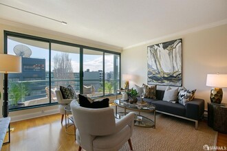 300 3rd St in San Francisco, CA - Foto de edificio - Building Photo