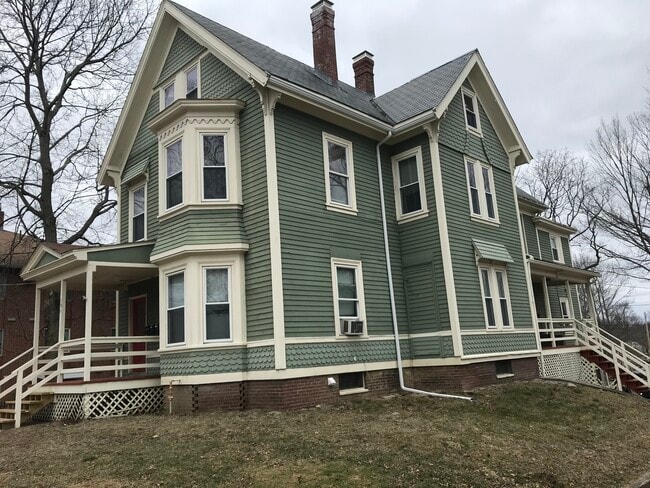 131 Pleasant St, Unit Apt 2