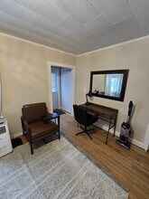 332 Broadway in Bangor, ME - Foto de edificio - Building Photo