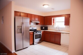 111 Highland Ave-Unit -2 in Newark, NJ - Building Photo - Building Photo