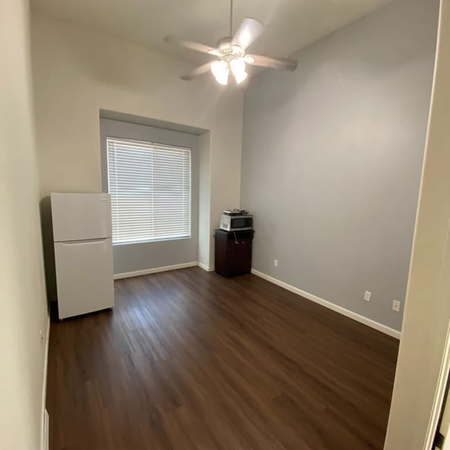 property at 1625 Belmont Ct